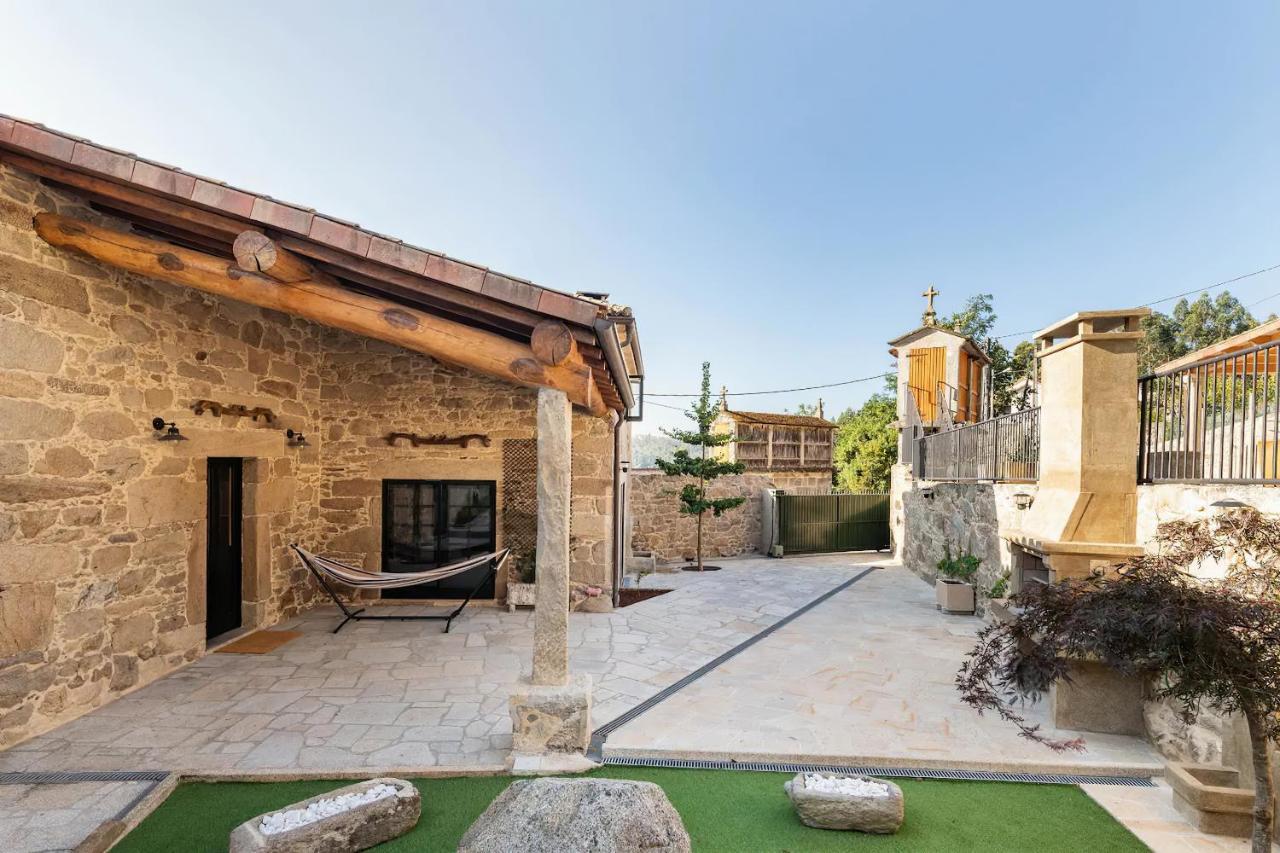 A Casa Romeu Villa ซานติอาโก เด กอมโปสเตลา ภายนอก รูปภาพ